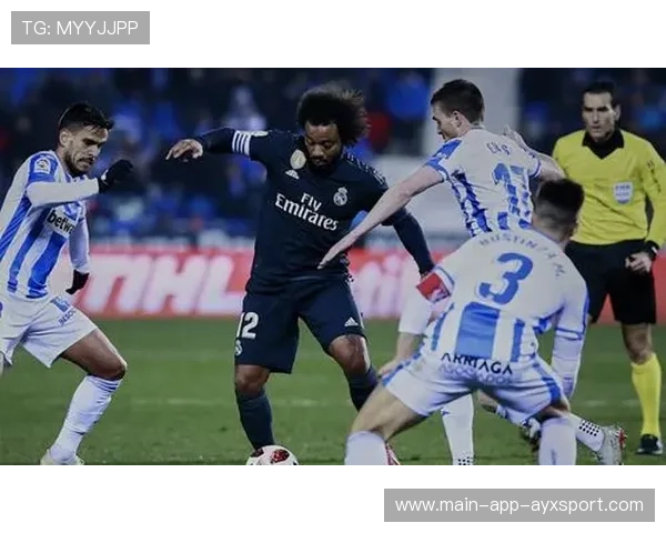 巴黎进攻群太变态