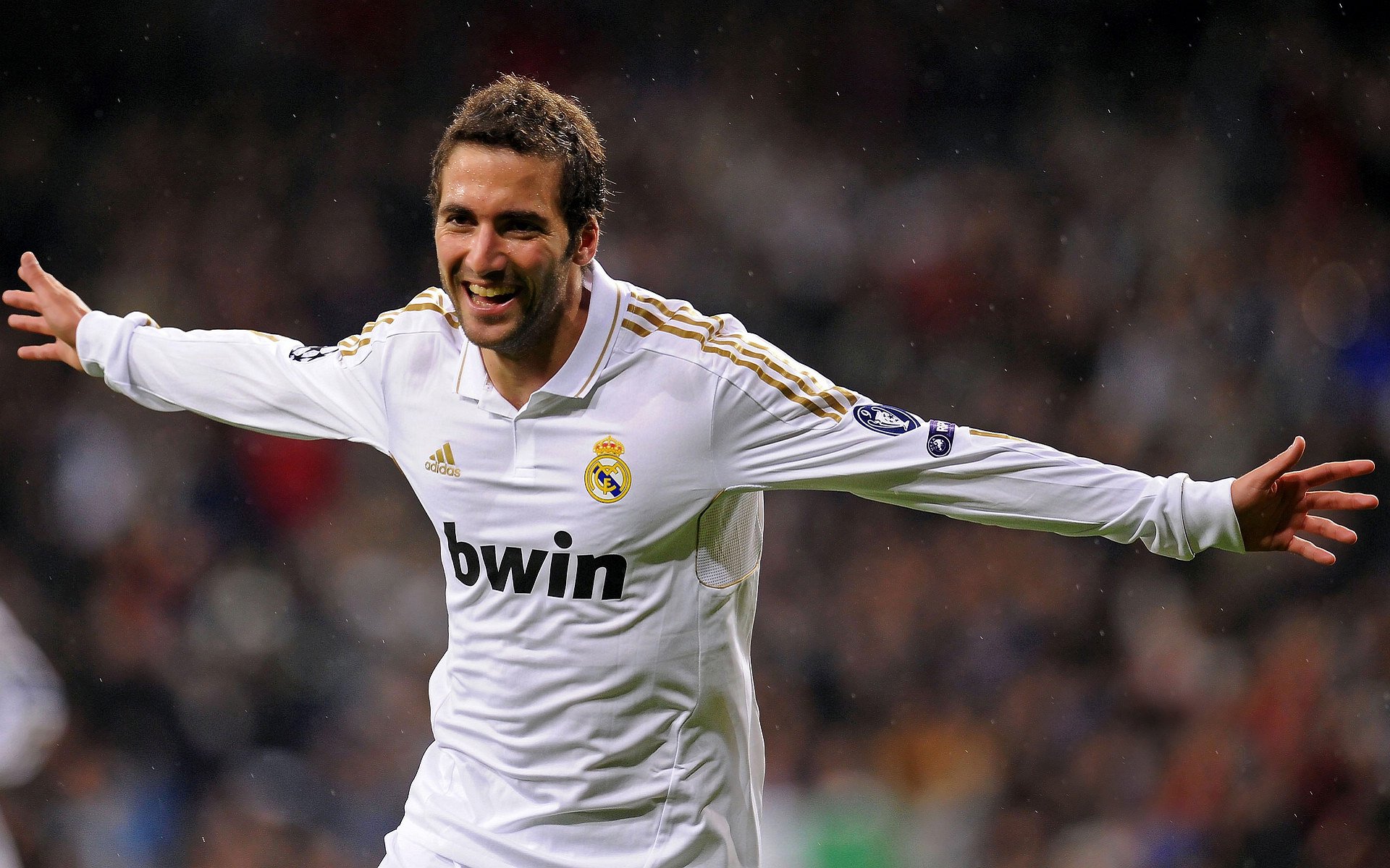 主场不胜！法国球迷陷入沉默，法国球迷要求重赛